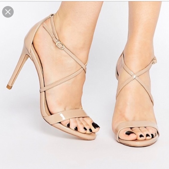 Steve Madden Shoes - Steve Madden Nude Strappy Heels 